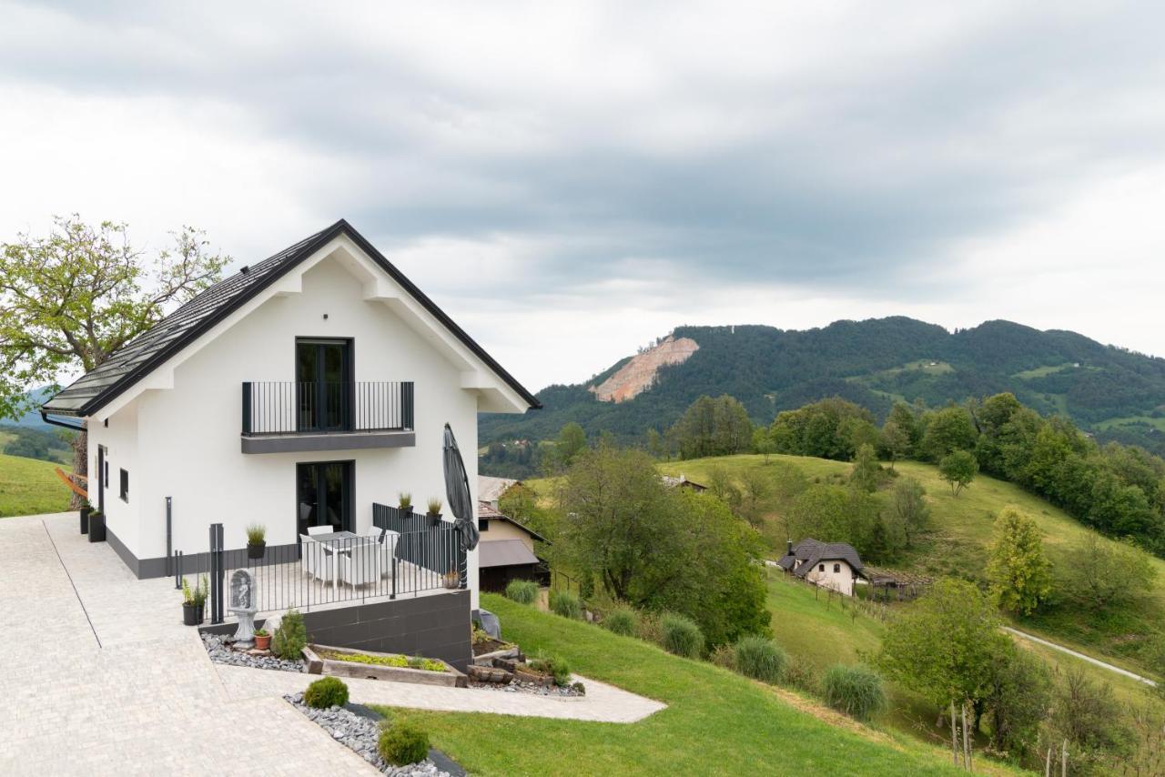 Tanja S Holiday Home In Nature With Sauna And Hot Tub Gorica pri Slivnici Extérieur photo