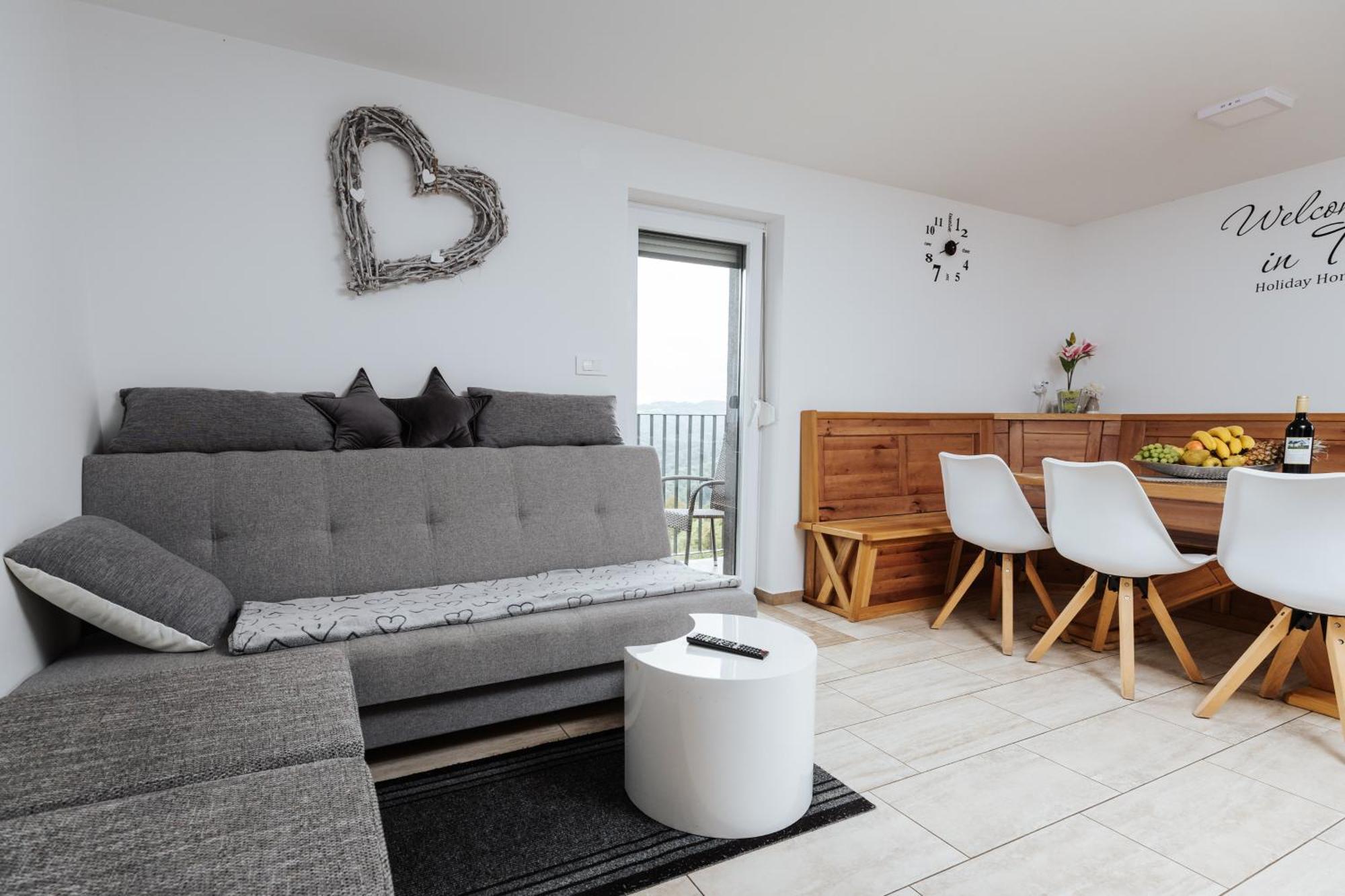 Tanja S Holiday Home In Nature With Sauna And Hot Tub Gorica pri Slivnici Extérieur photo